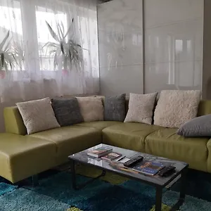 Apartman 1,5 Szobás Terasszal,közel A Széchenyi Fürdőhöz, Budapest