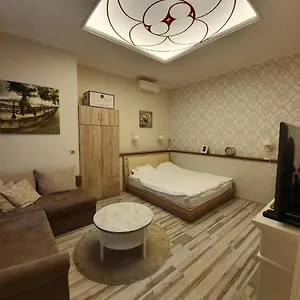 In Ii. Budapeszt