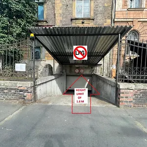 Inbp04 Studio #freeparking Budapeszt