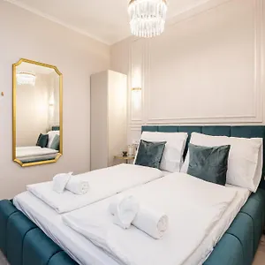 Appartamento Kiraly 33 - Hidden Gem - Location By Bqa, Budapest