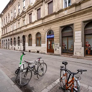 D24 - Historic Quarter Design Loft - Location By Bqa Appartement